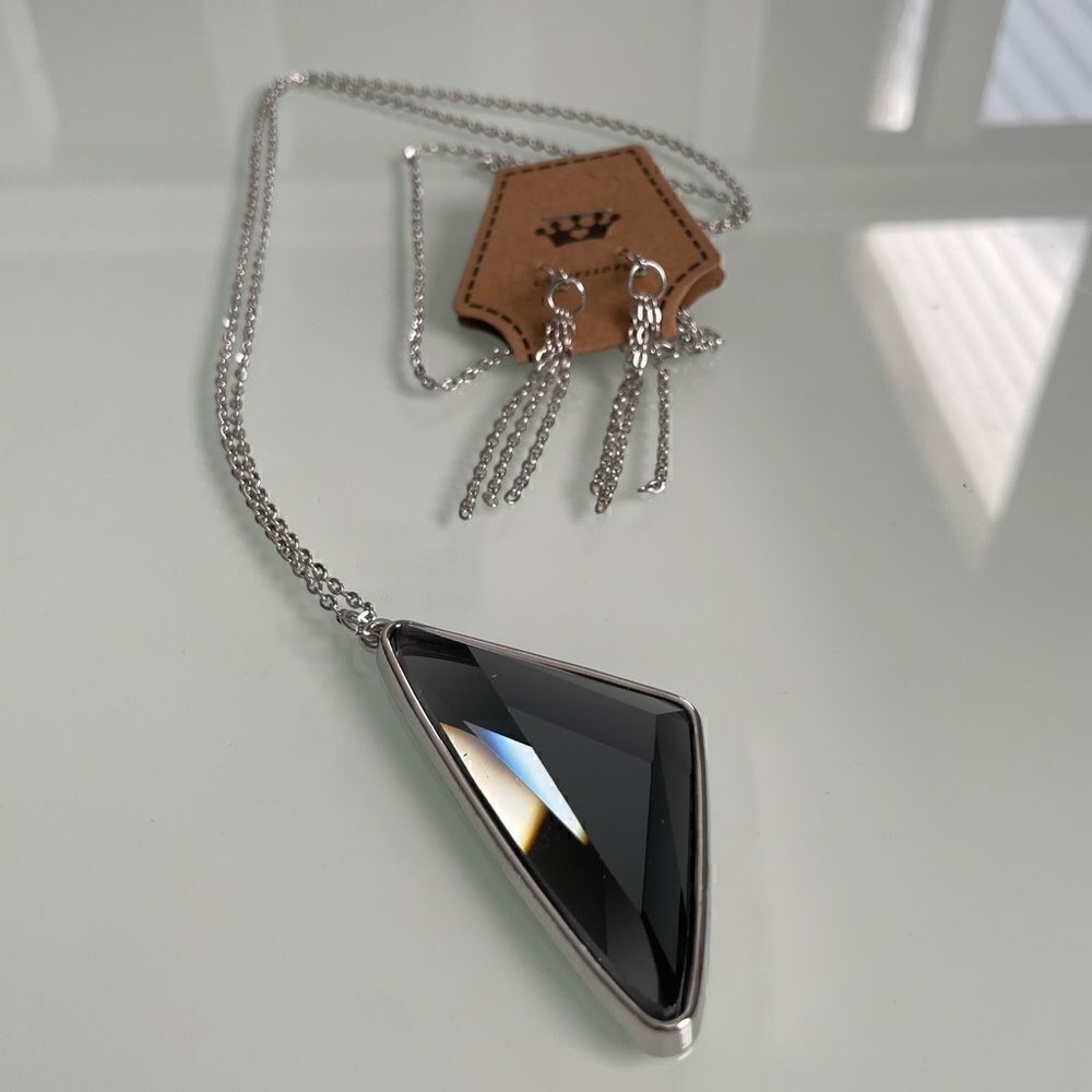 Ultra Sharp Necklace/Earrings Set 
